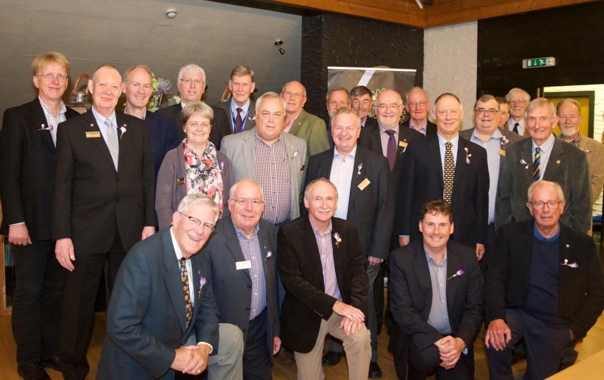 Club Members with their Purple Crocuses