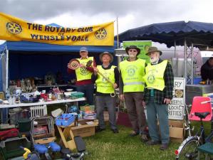 The tent with Rotarians