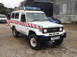 Lostwithiel Delivers 4x4 Ambulance to Kosova