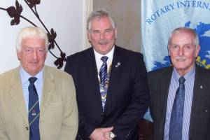 New Members - Ian Bridgeman (left) and Rod Diggle with President Iain