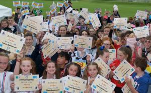 The Runners with their Certificates