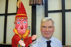 8 December 2010 - 'Professor' David Warner tells the history of Punch & Judy