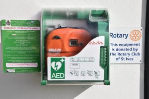 ROTARY CLUB OF ST IVES FUNDED DEFIBRILLATOR DEPLOYED TO SAVE LIFE OF 8 YEAR OLD GIRL