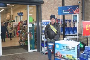 Collections raise over Â£2500 