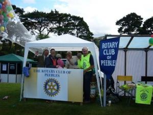 Peebles Rotarians -in action!!