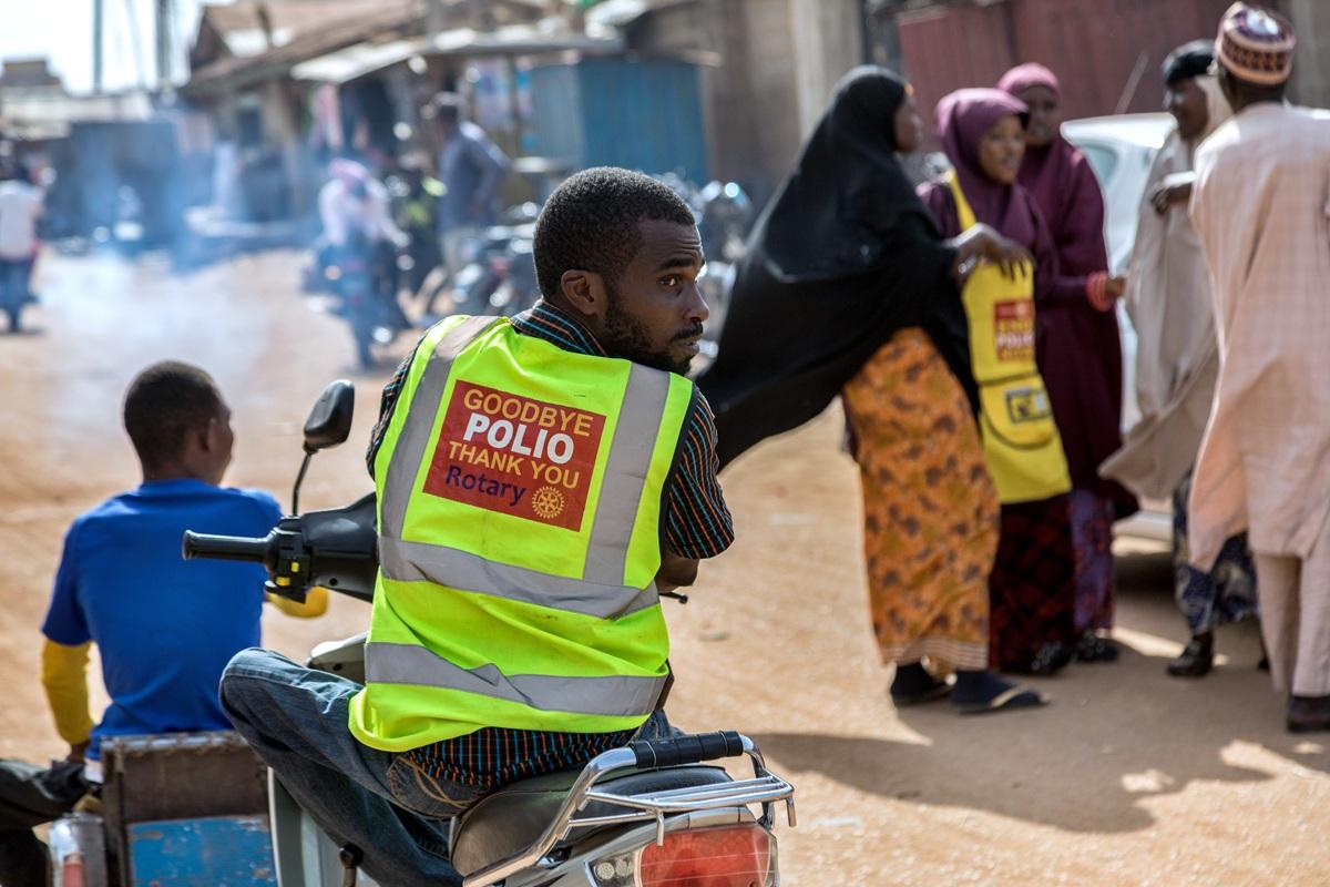 Health Worker in Nigeria ; Rotary International image