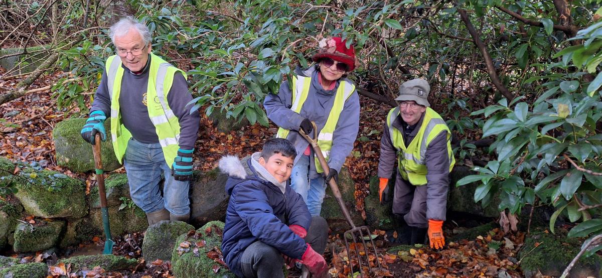 Volunteerss at Whirlow Hall Park