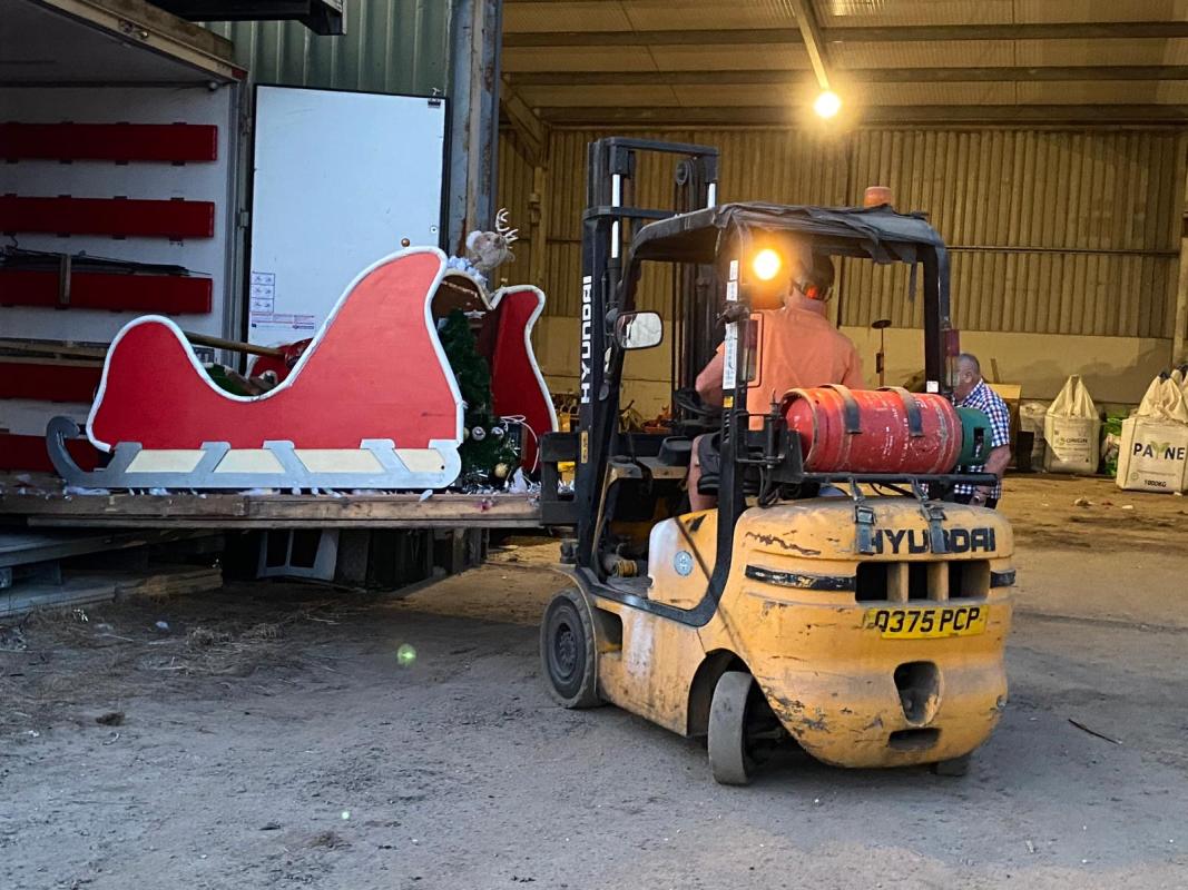 Our weekly meeting is usually at the Royal British Legion 7:30pm for 8pm start, where you can come and socialise and help support local causes in our community.

This week however we are off having fun and updating Santa's sleigh ready for our annual Sa
