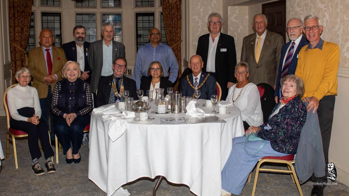 L-R Lynda Smith, Om Gurung, Jackie Harris, Joe Kobrin, Geoff Smalley, Steve Benford, Fil Benford, Rotary Guest Salim, Councillor Bill Hancox, John Parnell, Mayoress, Sheila Hancox, Colin Harris, Robert Mason, Liz Lloyd & David Lloyd