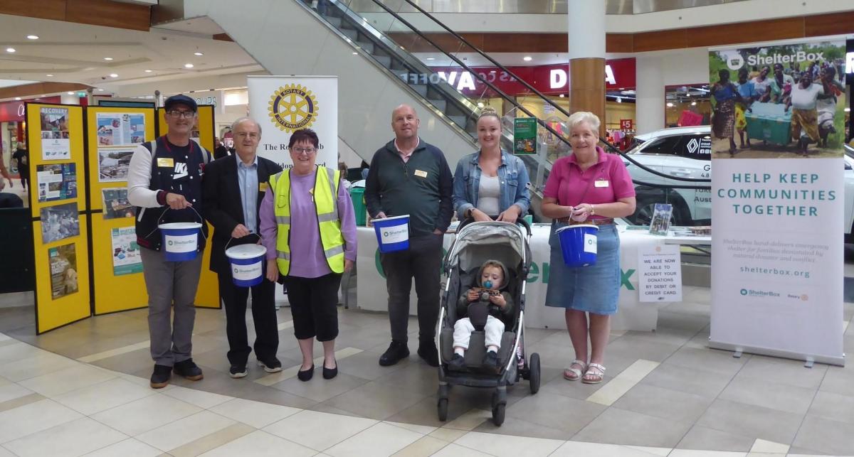 Left to right Maz, Danny, Alison, Mark, Leanne, Lisa and Rotarian in training Ennis (in push chair)