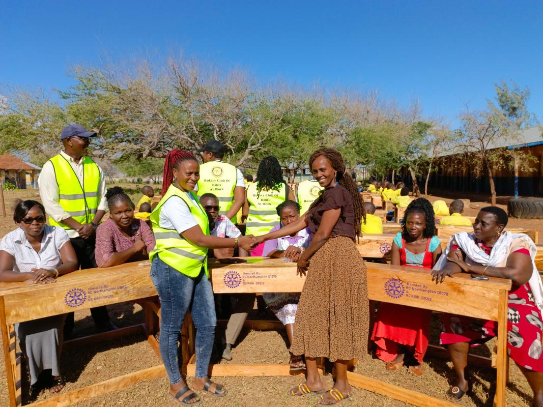 Rotarians from Kilifi oversaw the arrival and distribution of desk units to Ngala primary school.