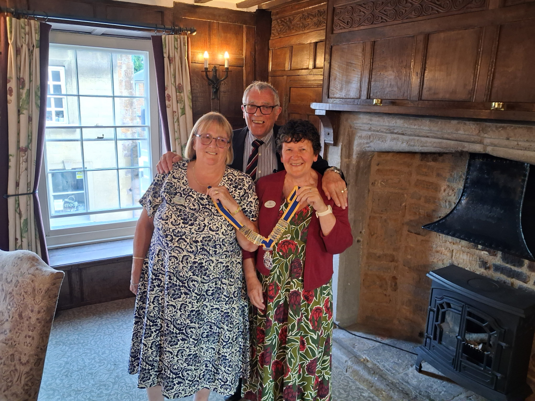 Incoming Presidents Jayne Bryers and Liz Sargeant welcomed by outgoing President Steve Green