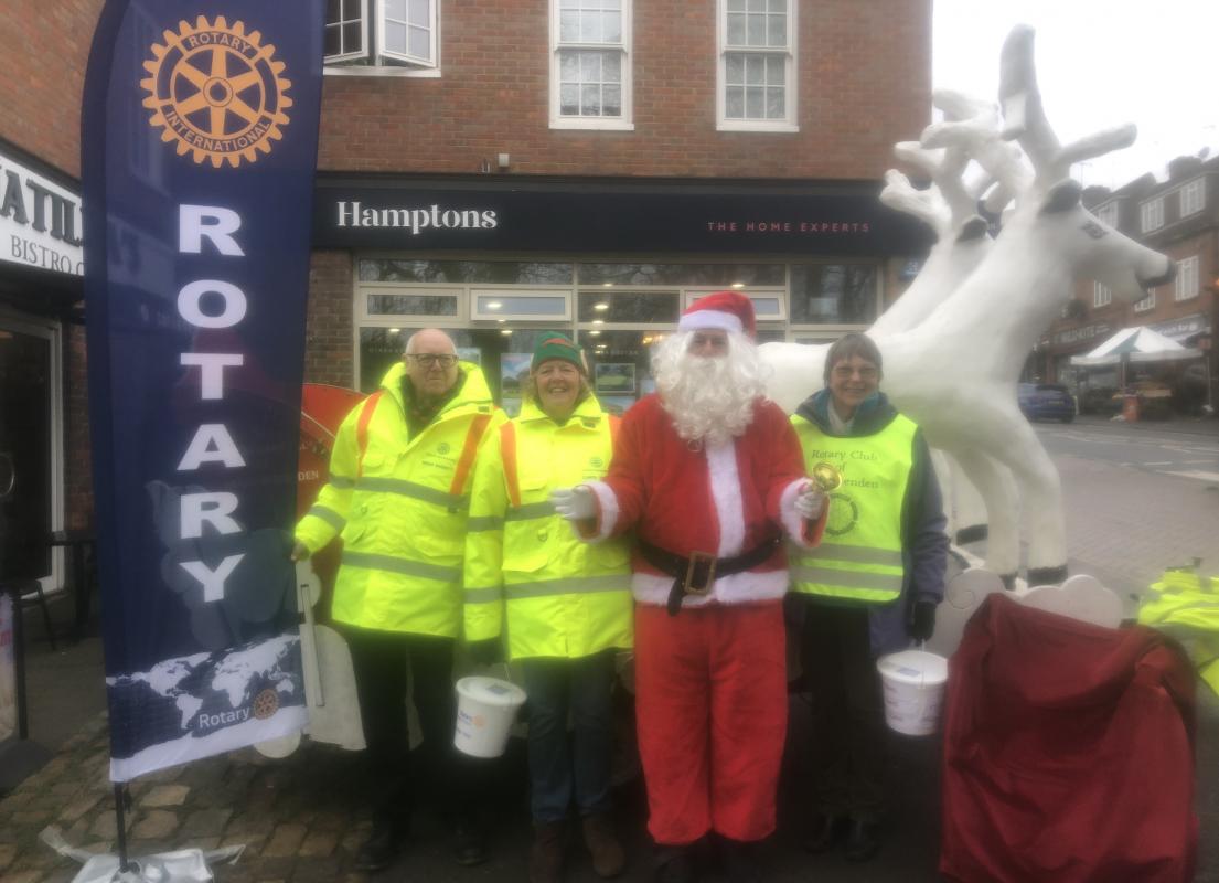 Santa and his elves in Great Missenden