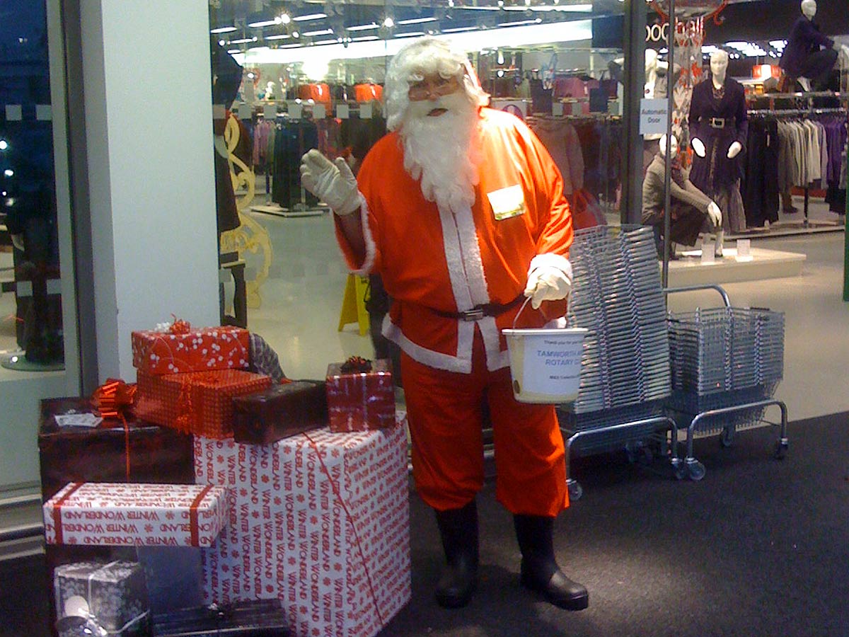 Santa came early to Uxbridge this year