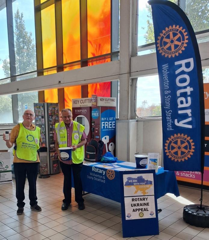 Collecting for Ukraine humanitarian relief at Sainsbury's CMK