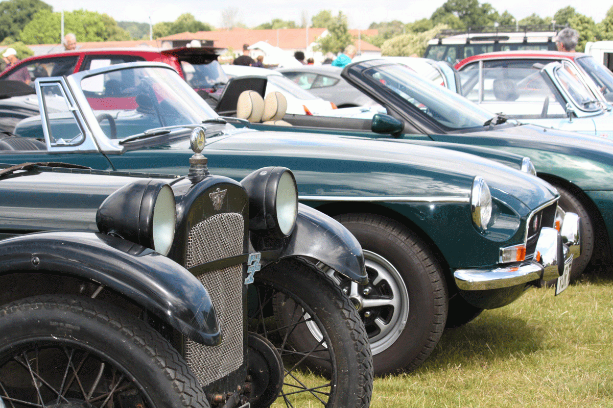 What a fantastic day and a great Car Show which was part of the Thatcham Town Councils Fun Day Event. Thank you all for making an enjoyable day. View the photo album from the link on report of the day below.