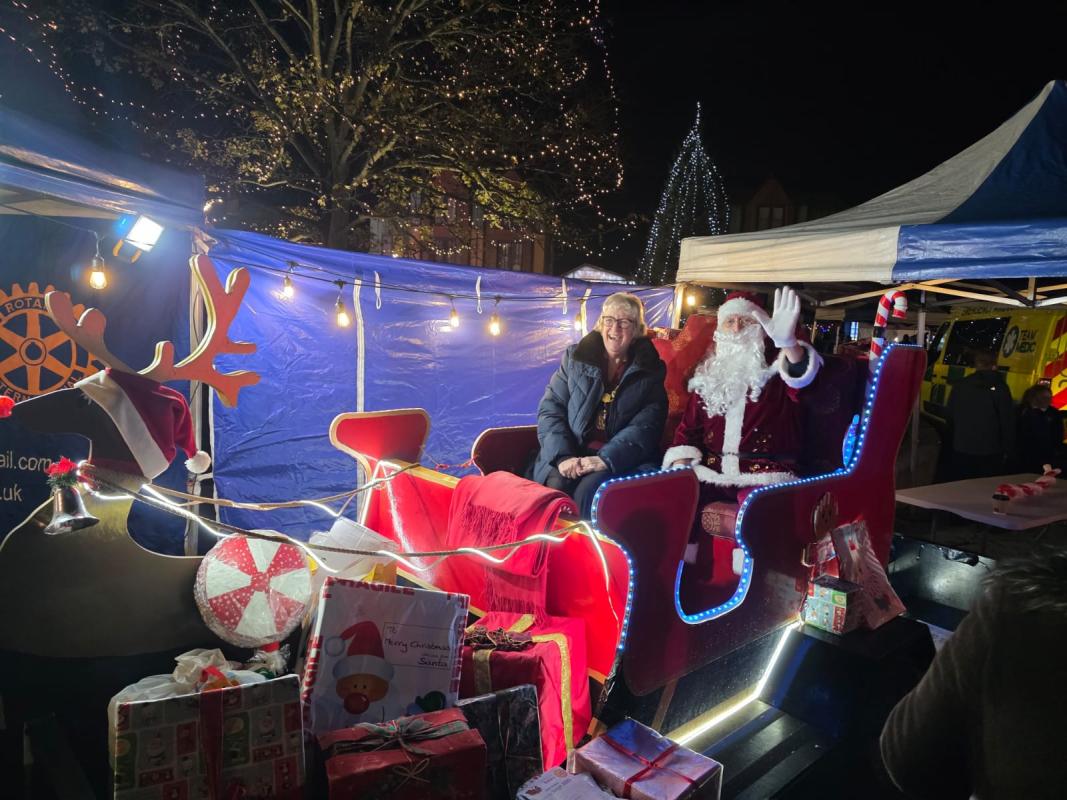 Cllr Lyn Chesterman Mayor of Welwyn Garden City and Hatfield with  our Rotary Santa