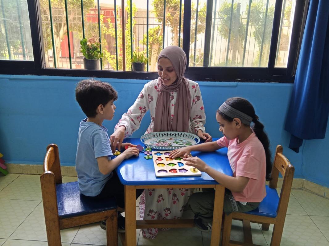 Working with partially sighted children in Cairo