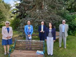 Pres Rangesh, Chris, Hazel with Geoff and new member Yongyi Neathercoat foreground