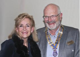 Gill Hornby speaks to Hungerford Rotary Club