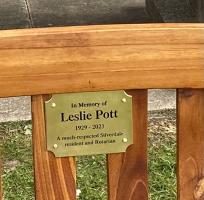 Les’s Bench