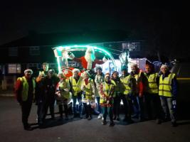 SANTA ON TOUR -  VISTA ROAD AND MAKERFIELD DRIVE