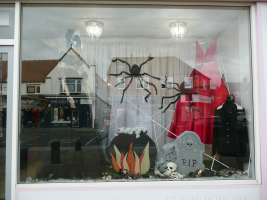 Horsforth Halloween Trail raises £300 for Candlelighters
