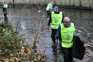 Maidstone Riverside litter pick along the River Medway during the Great British Spring Clean 2021