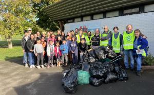 Beddington Park Clear Up. A morning litter picking with the public and a great success!