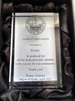 Hythe Rotary receives award from town Mayor