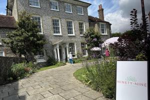 Fernleigh, North Street, Chichester