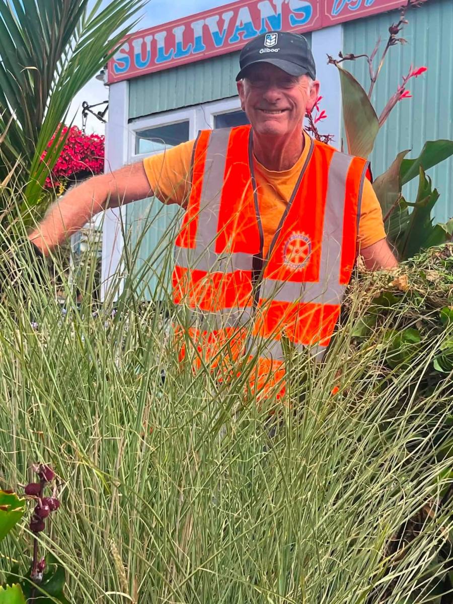 Flora Group Volunteers