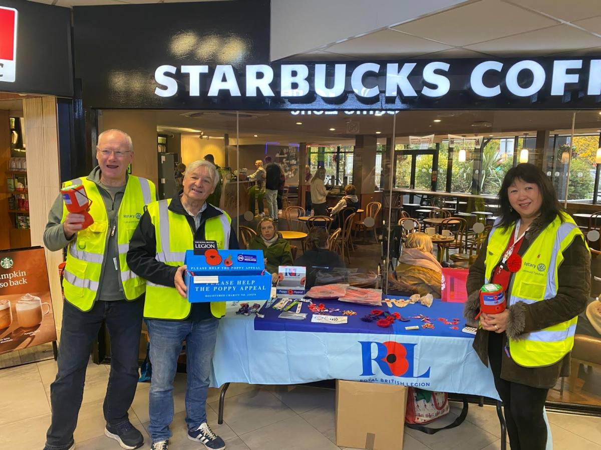 Fui Mee collecting for the 2025 Poppy Appeal