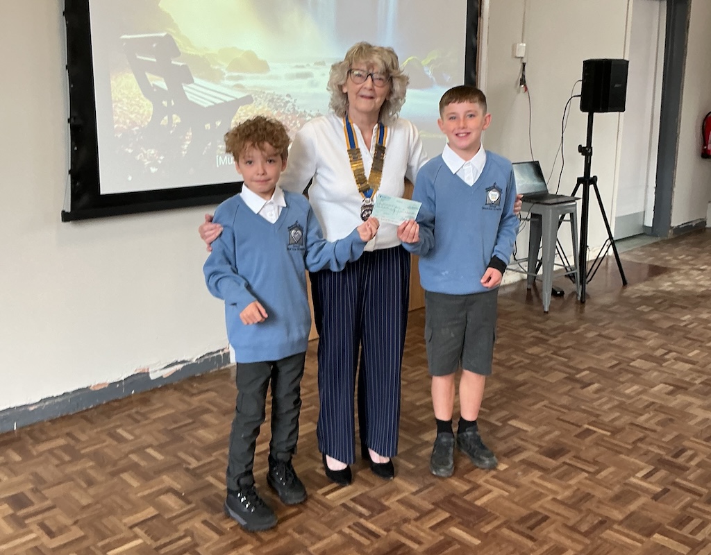 Dragons Den Award to Blackrod Church School